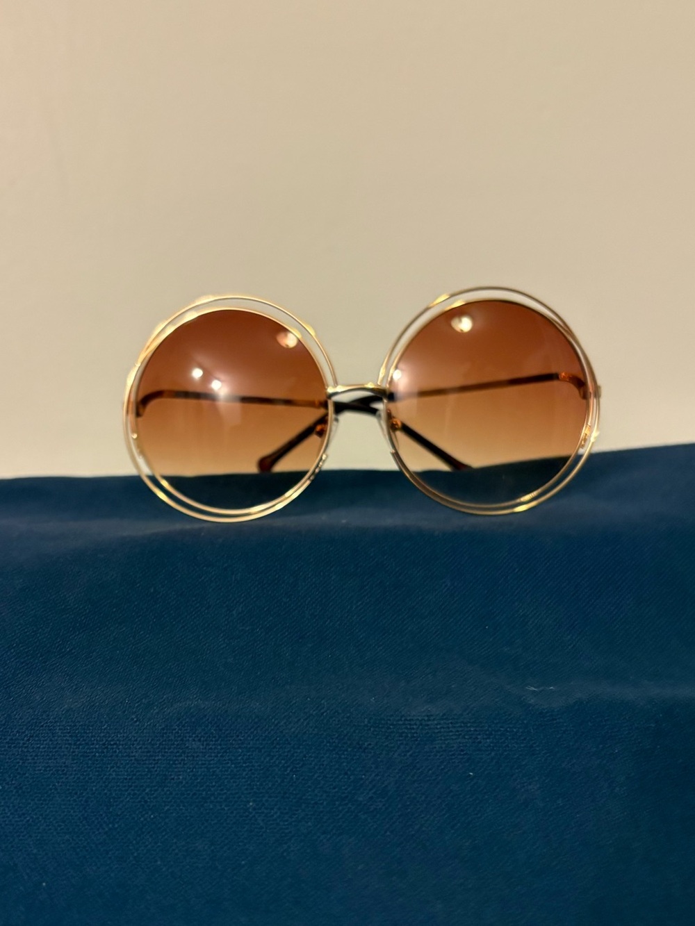 Round 70’s Style Gold Frame Statement Sunglasses with Brown Gradient Lenses